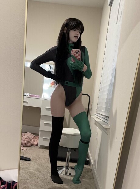 isizzly buena actriz archivo