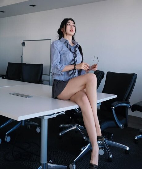 mollyshen hermosa actriz archivo