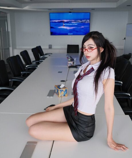 mollyshen actriz fotos