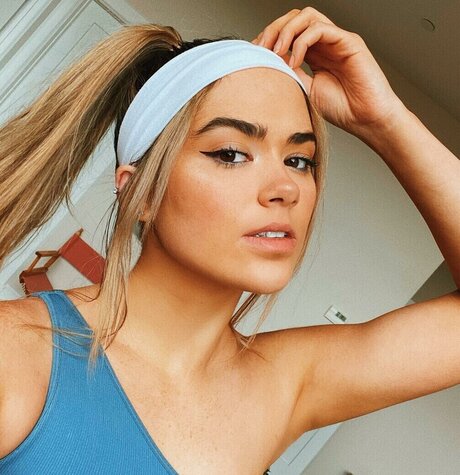 Rose Ruland modelo desnudo imagen