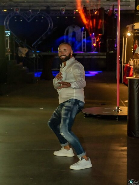 Niko Lovax estrella porno xxx imágenes