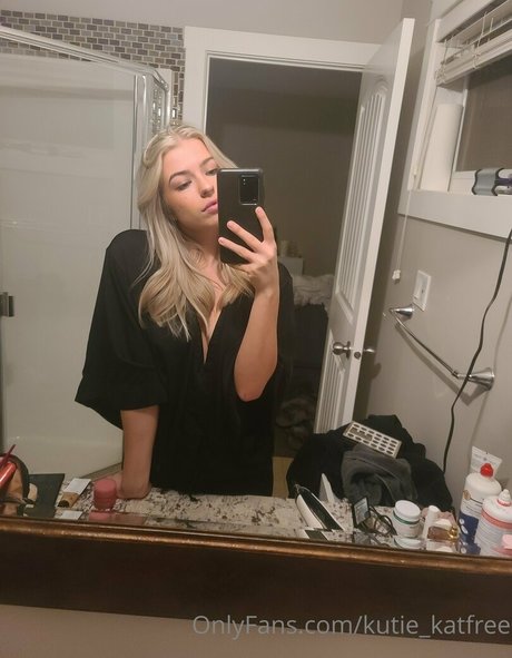 kutie katfree estrella adulta imagen