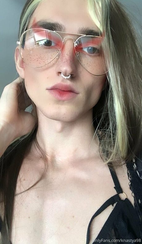 knastya98 bonita estrella imagen