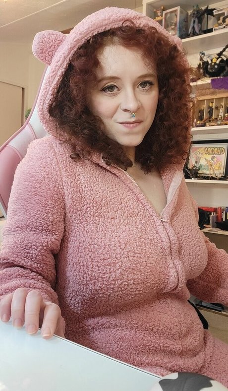 Pomegranate Princess estrella porno superior foto