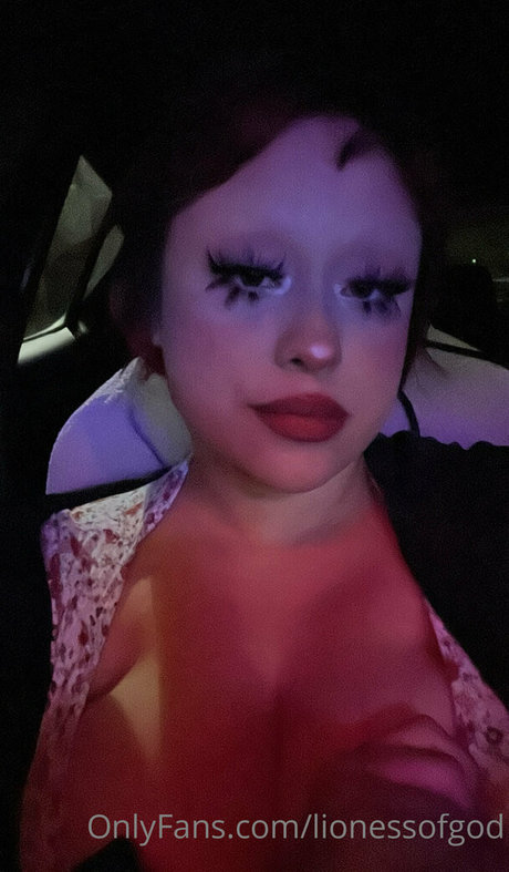 lionessofgod bonita modelo galería