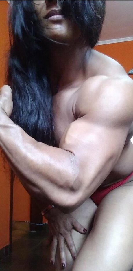 cristtina43 arte modelo imagen