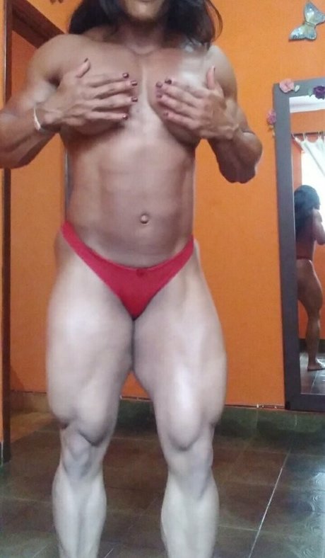 cristtina43 modelo caliente foto