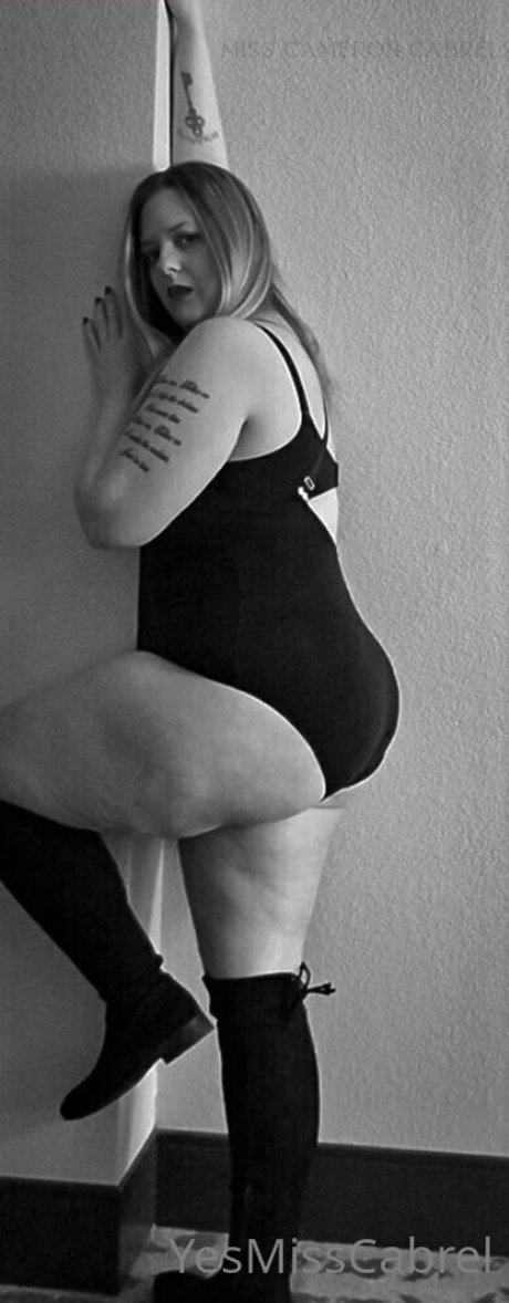 yesmisscabrel modelo atractivo fotos