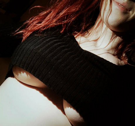 nynhousewife estrella porno bonita fotos