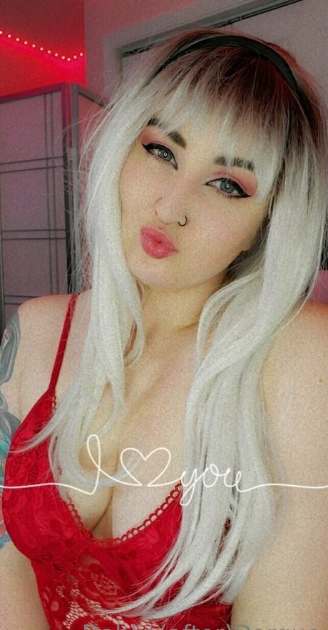 darquedahlia modelo hermosa imagen