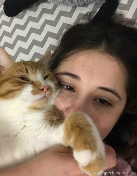 technoprincesss modelo de alta definición fotos