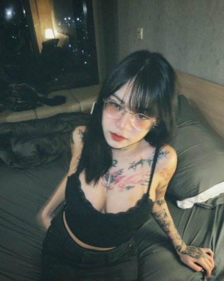 Pinchxnn arte modelo galería