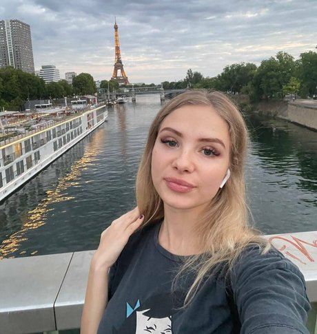 Esvittie actriz xxx galerías