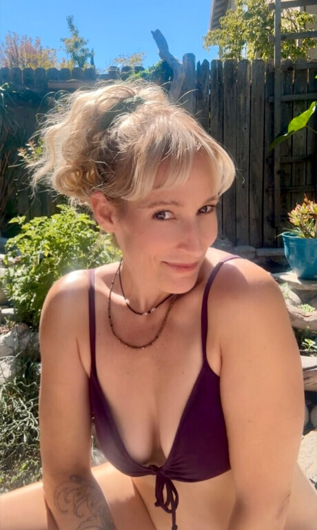 Luna Vianna sexo modelo galería