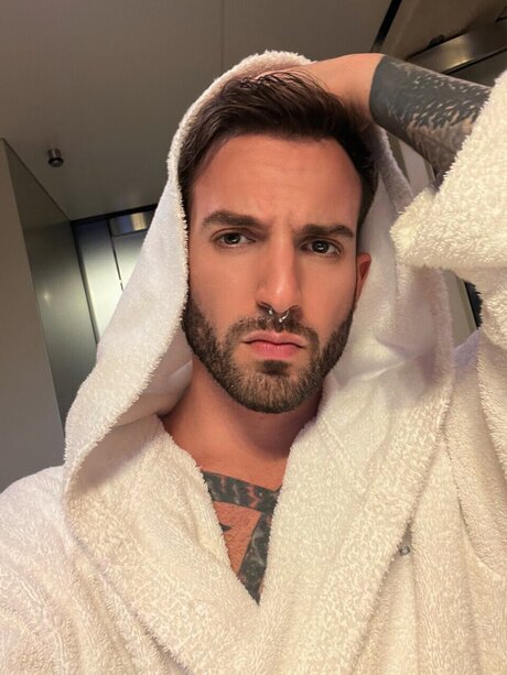 Reuven Wolf estrella porno bonita imagen