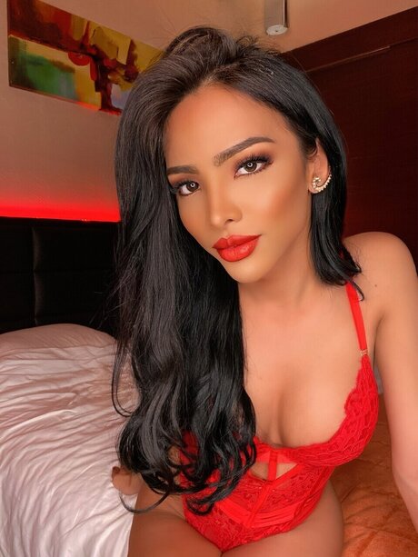 CaraSins modelo agradable archivo