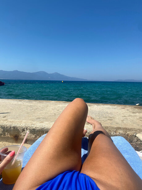 Foot goddess069 estrella porno atractiva foto