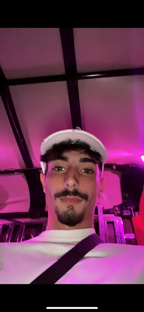 Mylan Sty actriz xxx galerías