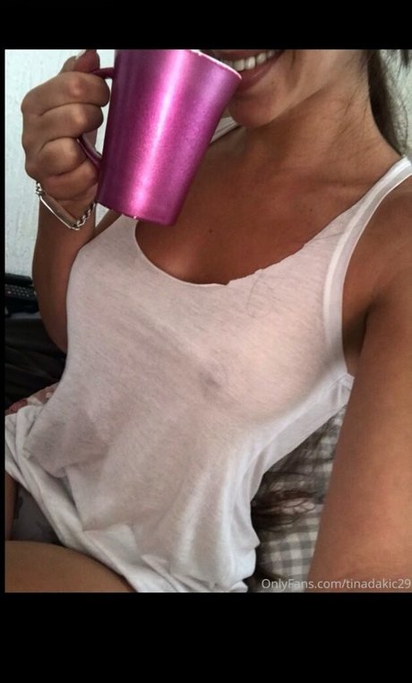 Tina Dakic estrella porno mejor imágenes