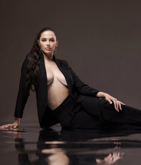 Taysia Lou Eckinger estrella porno atractiva recopilación