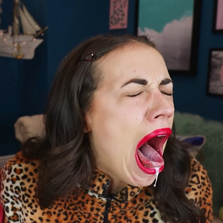 Colleen Ballinger actriz de arte imagen
