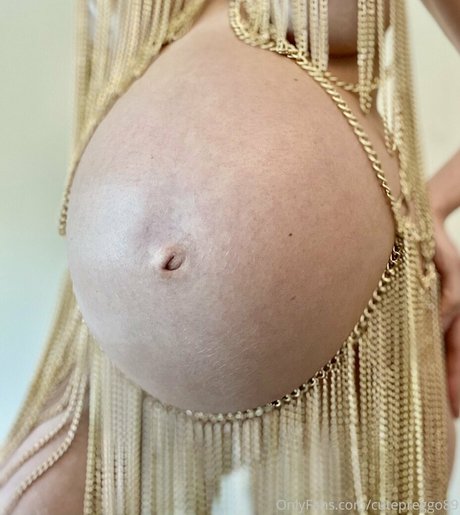 cutepreggo89 hermosa estrella archivo