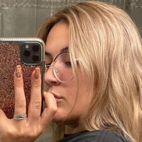 boobsrealm com modelo sexy imágenes