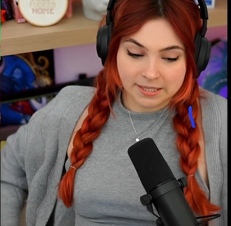 mushutwitch modelo atractivo imagen