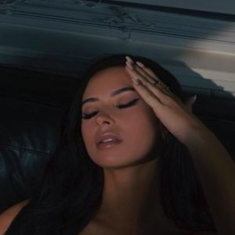 sophiashort20 modelo sexy archivo