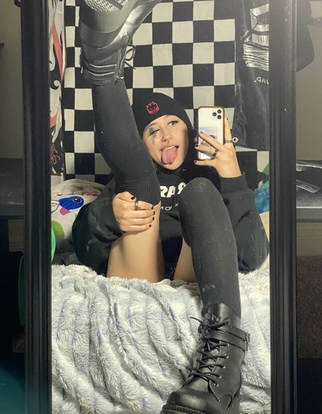 Suedmza modelo xxx archivo