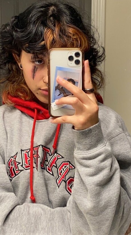 Suedmza actriz porno fotos