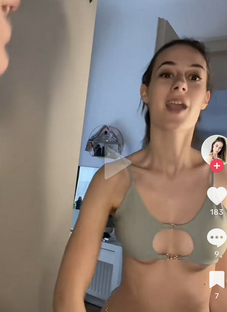 Ava wdc estrella porno desnuda imágenes