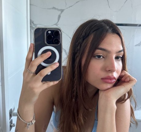 Clarissa Pavie estrella exclusiva fotos