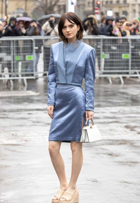 Emilia Jones desnudos estrella porno foto