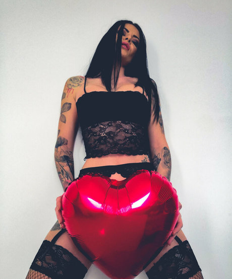 lory tatt actriz porno imágenes