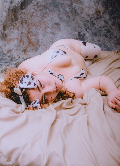 Tory Saavedra estrella caliente fotos