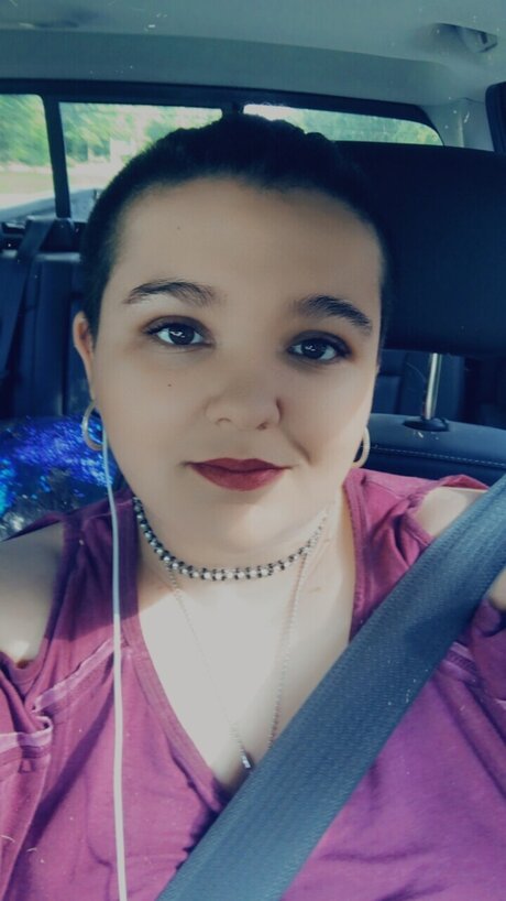 Savana Hudgins modelo erótico archivo