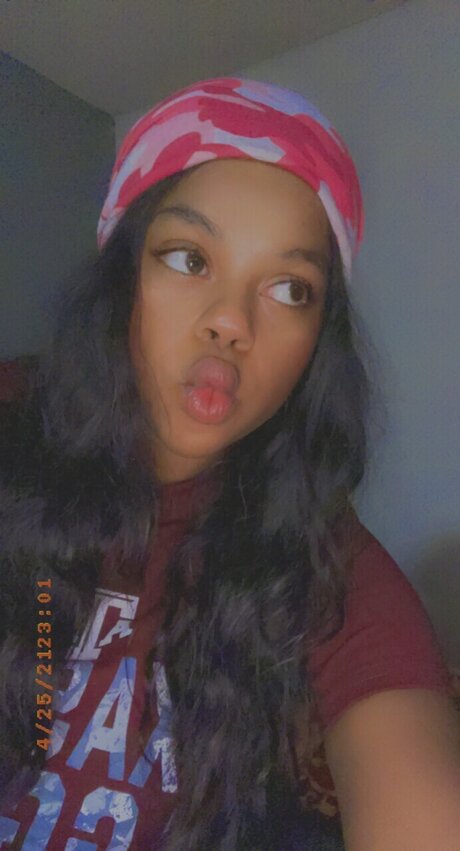 Laina Waina modelo sexual imagen