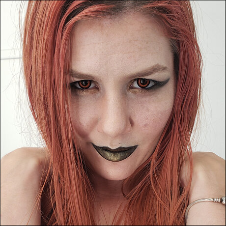 _Goddess Lilith_ desnudos estrella imágenes