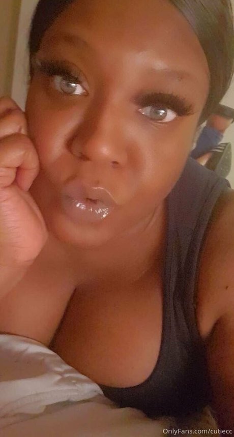 cutiecc modelo libre imagen