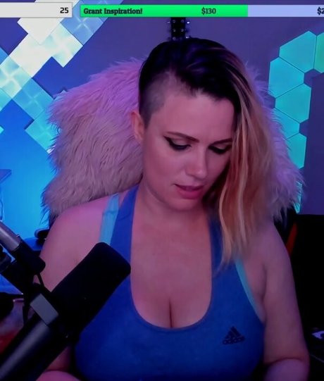 scxrlet64 modelo desnuda foto