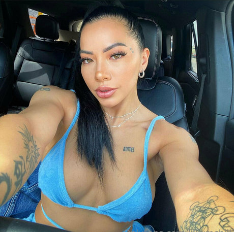 tetas asiáticas onlyfans adulto hd archivo