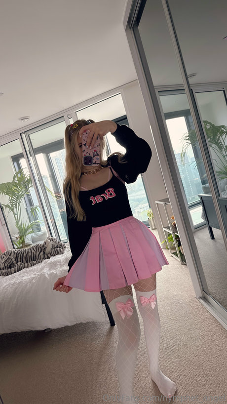 Nymphet angel estrella sexy galerías