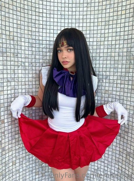 emiserina modelo xxx imágenes