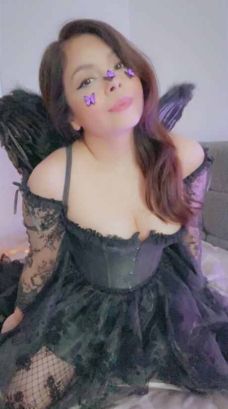 Pikafue modelo pornografico fotos