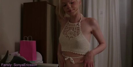 Sonyaplush modelo desnudo archivo