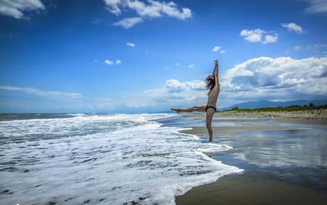 Lale Sezer estrella del arte imagen