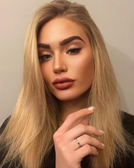 Lucie Gaumont estrella galerías