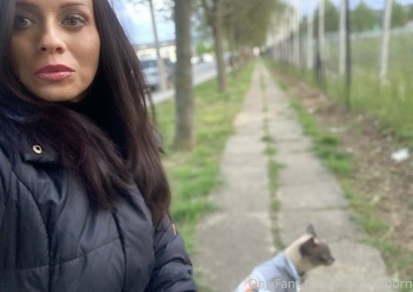 vickyloveporn actriz adulta imágenes