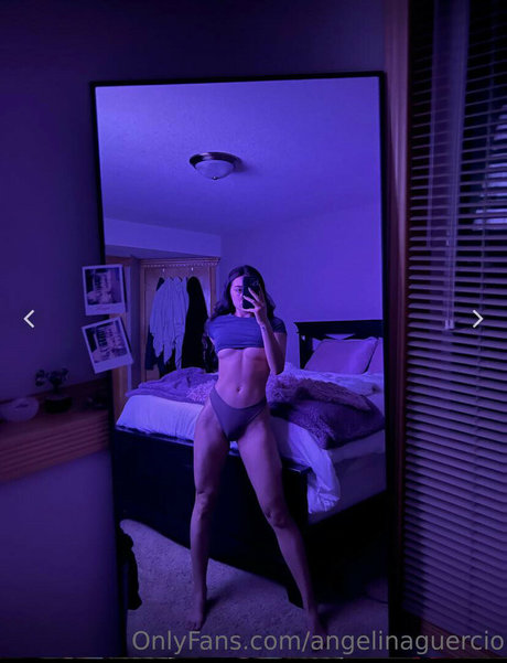 Angelina Guercio hermosa estrella porno galería